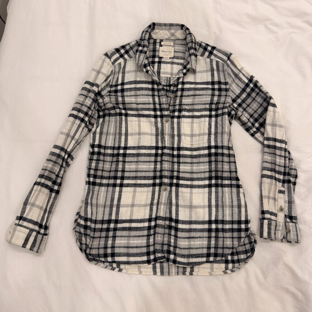 American Eagle Black, Grey & White Plaid Boyfriend Fit Flannel